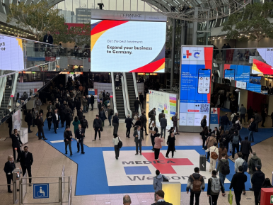 2025 MEDICA | LOCMEDT: Precision Diagnostics, AI-Powered